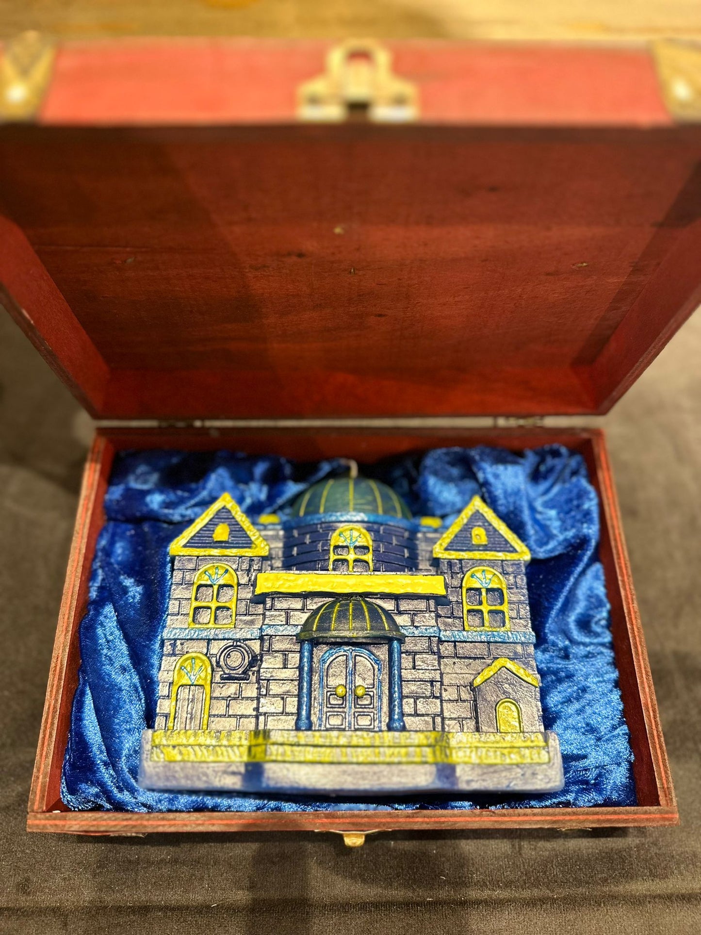 Sammy Schloss-Kerze Handgefertigte Schönheit im luxuriösen Schloss-Stil